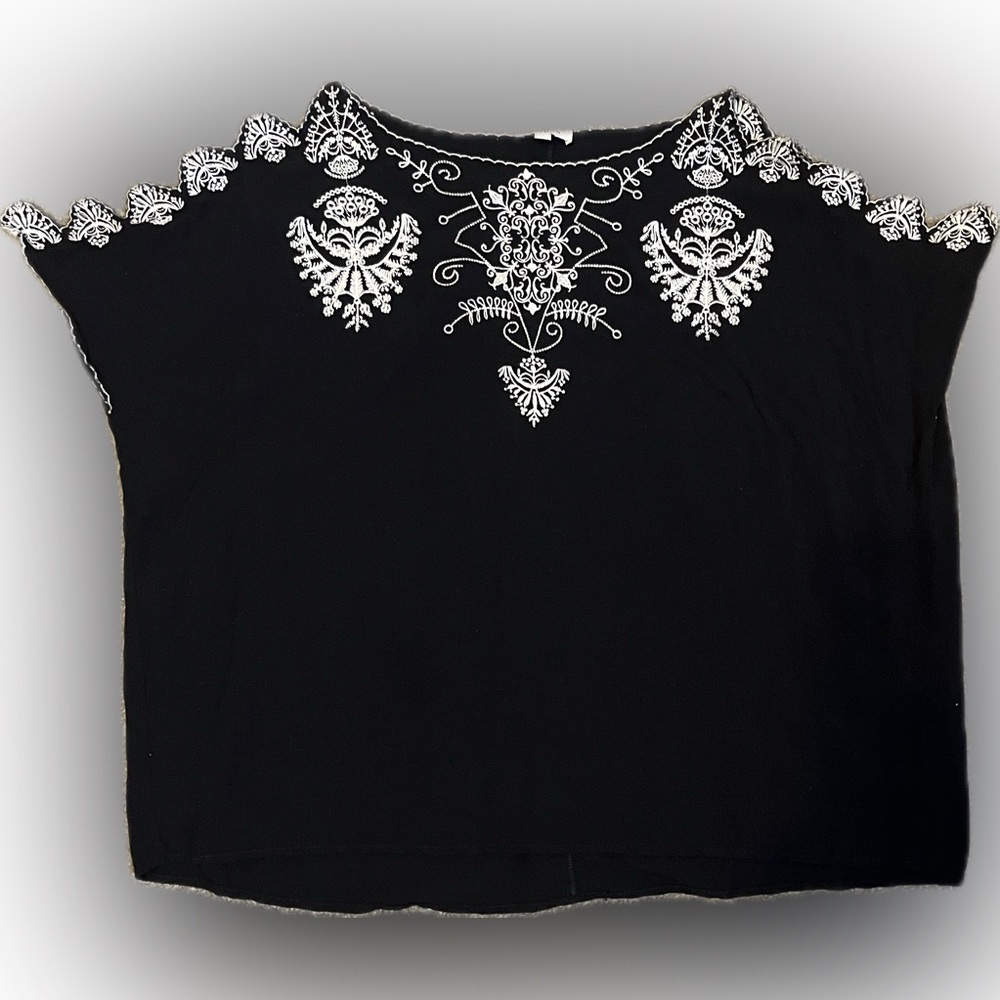 Umgee Embroidered Black Loose Fitting Top size M - Picture 7 of 12